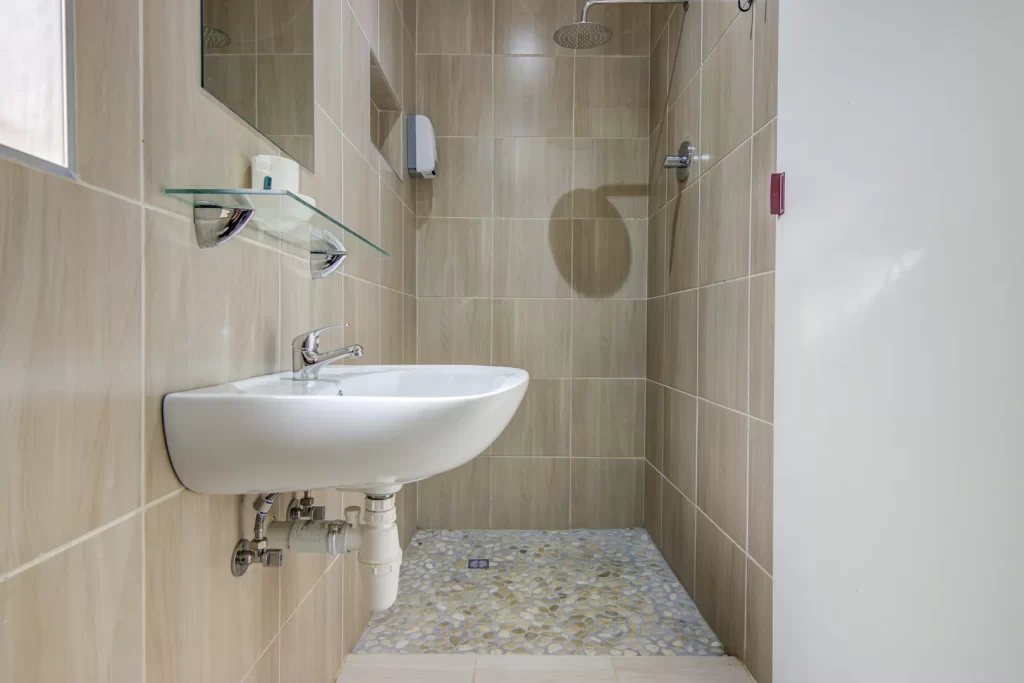 Room 6 & 7 bathroom